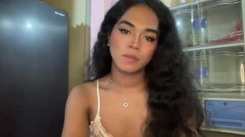 miss_veron_xoxo online show from January 5, 6:11 pm