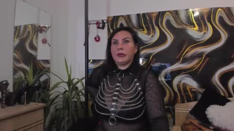 Snapshot of missaidadevine chatting on October 2, 7:34 pm Miss Aida Devine online show from October 2, 7:34 pm