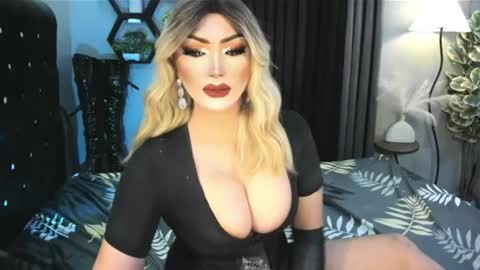 PRIESTESS CHANNEL online show from June 19, 6:58 pm