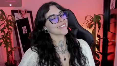 Missy Charlottte.  Hey remember to give me a thumbs up ty online show from March 30, 4:56 am