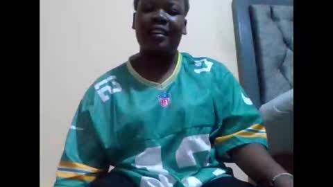 Snapshot of misscuteberry chatting on October 18, 12:09 pm VAL online show from October 18, 12:09 pm