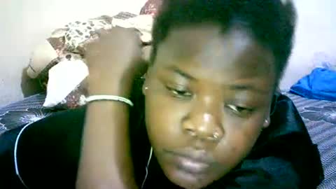 Snapshot of misscuteberry chatting on October 19, 1:05 pm VAL online show from October 19, 1:05 pm