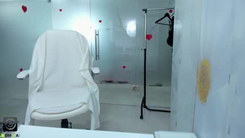 missdominna online show from February 18, 4:01 am