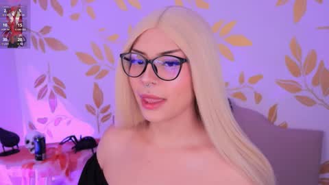 Snapshot of misselektra__ chatting on October 20, 5:12 am ELEKTRA online show from October 20, 5:12 am