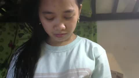 Snapshot of missjona08 chatting on September 19, 7:01 am Jona online show from September 19, 7:01 am