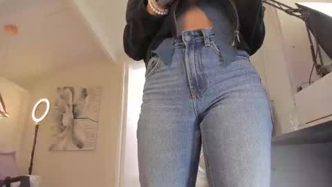 Ania online show from January 9, 2:44 pm