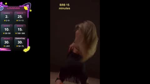 misskristel online show from November 15, 10:17 am