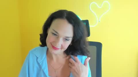 Christina online show from October 20, 11:37 am