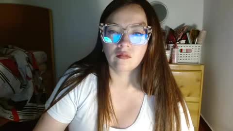Snapshot of misslady__eva chatting on December 29, 1:56 am eva online show from December 29, 1:56 am