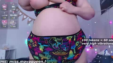 Snapshot of missmayaqueen chatting on February 24, 12:59 pm Maya online show from February 24, 12:59 pm