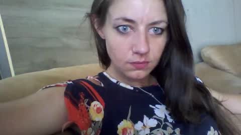 Snapshot of missmeandre chatting on January 28, 9:30 am 4bdn couple online show from January 28, 9:30 am
