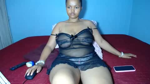 Snapshot of missmimmi69 chatting on February 10, 6:09 am mimmi online show from February 10, 6:09 am