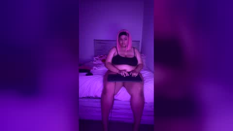 missnoemii444 online show from February 2, 3:37 am