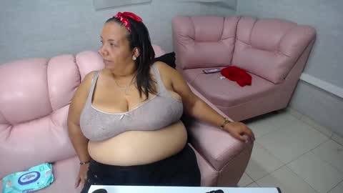 Penelope online show from February 7, 1:47 pm