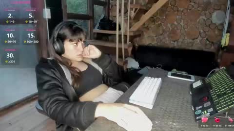 sarah online show from March 3, 9:37 pm