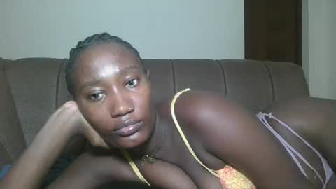 pretty gal online show from April 7, 6:21 pm