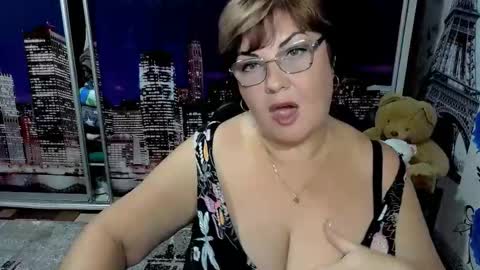 Snapshot of missritabella chatting on October 6, 5:20 pm Rita online show from October 6, 5:20 pm