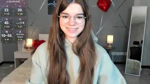 misss_evelyne online show from February 22, 1:20 am