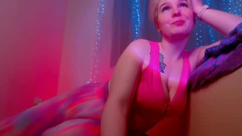 missseverina online show from March 27, 6:42 pm