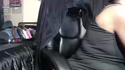 MissTajaa online show from October 16, 1:33 pm