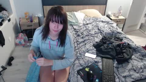 Snapshot of missthon chatting on October 15, 2:18 pm missthon online show from October 15, 2:18 pm