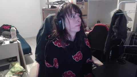 missthon online show from March 10, 11:14 am