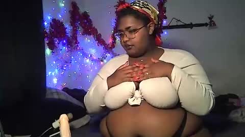 Snapshot of misstrezzkristina chatting on January 29, 3:01 am Misstrezzkristina online show from January 29, 3:01 am