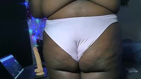 Snapshot of misstrezzkristina chatting on February 9, 1:44 am Misstrezzkristina online show from February 9, 1:44 am