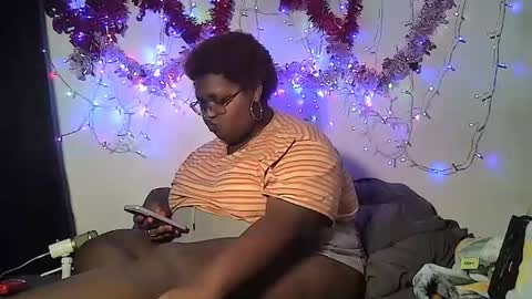 Snapshot of misstrezzkristina chatting on January 12, 3:28 am Misstrezzkristina online show from January 12, 3:28 am