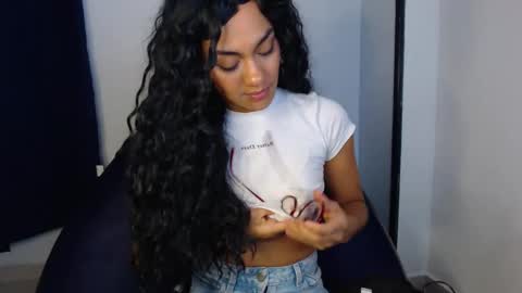 Snapshot of missvenuss chatting on March 2, 10:16 pm IG MISSVENUSS1 online show from March 2, 10:16 pm