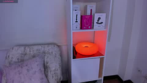 Pau OFmissweetpeach online show from June 2, 11:51 pm