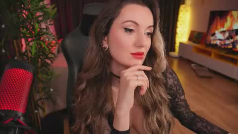 Snapshot of misswiney chatting on October 12, 5:37 pm Winey online show from October 12, 5:37 pm