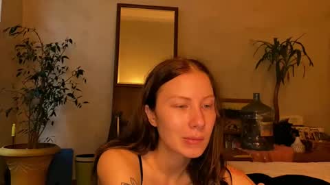 Snapshot of misszlataa chatting on September 21, 3:27 pm Zlata online show from September 21, 3:27 pm
