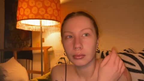 Snapshot of misszlataa chatting on March 11, 4:19 am Zlata online show from March 11, 4:19 am