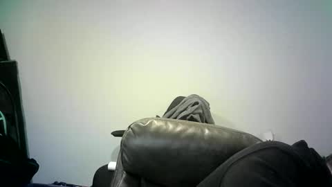 Snapshot of mister_happy567 chatting on October 19, 5:56 am Mr. Happy online show from October 19, 5:56 am