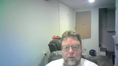 Mr. Happy online show from February 18, 6:35 am