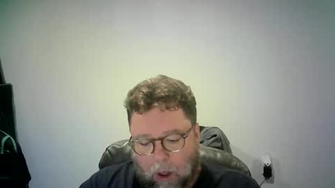 Mr. Happy online show from October 24, 5:30 am