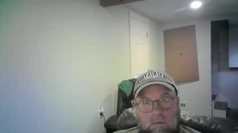 Mr. Happy online show from March 6, 12:20 am