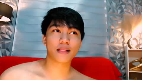 Snapshot of mister_officer chatting on December 14, 2:00 pm SAINT SACHI  will make your day  online show from December 14, 2:00 pm