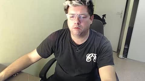 mistercoeur online show from January 2, 5:39 pm