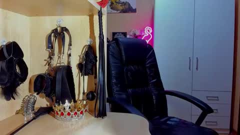 Mistress Kristi online show from January 15, 9:56 pm