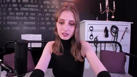 Snapshot of mistress_marlene chatting on January 30, 7:26 pm Mistress Marlene online show from January 30, 7:26 pm