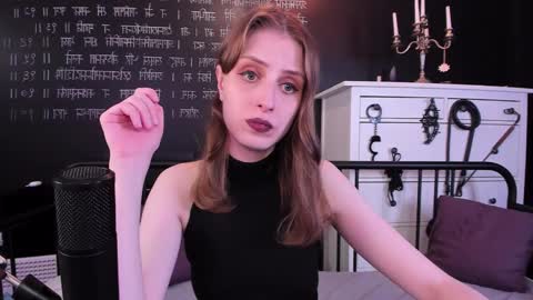 Snapshot of mistress_marlene chatting on February 9, 3:23 pm Mistress Marlene online show from February 9, 3:23 pm