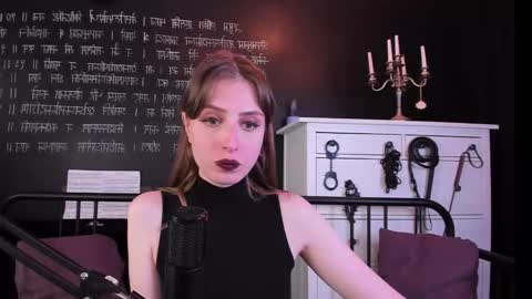 Snapshot of mistress_marlene chatting on September 29, 9:30 am Mistress Marlene online show from September 29, 9:30 am