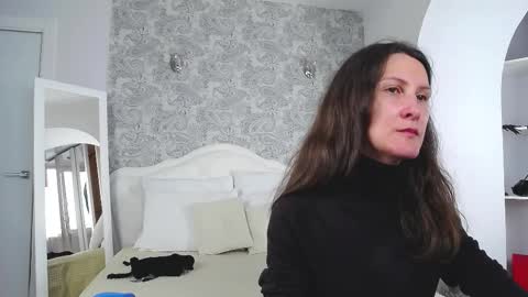 Snapshot of mistress_pamela_ chatting on October 21, 10:42 am Mistress Pamela online show from October 21, 10:42 am