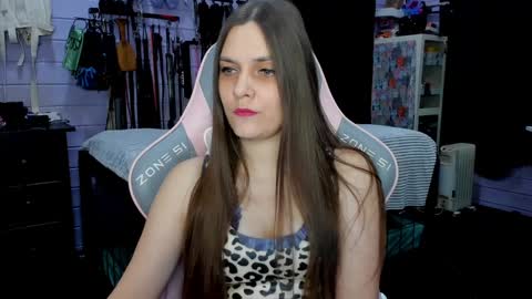 Dirty Priest and Ivi online show from February 1, 4:56 am