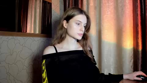 Snapshot of mistresselizy chatting on March 1, 3:16 pm mistresselizy online show from March 1, 3:16 pm