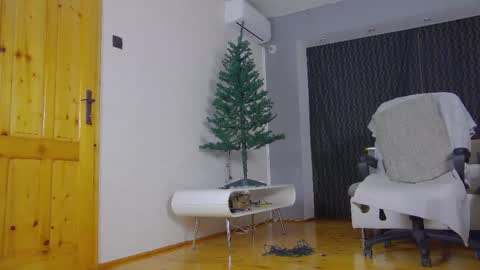 MitressEllie--Your Bratty Miss online show from November 22, 4:38 pm