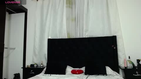 mistresskattia online show from February 25, 1:09 am