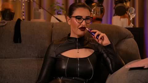 Mistress Kelly online show from October 24, 11:49 pm